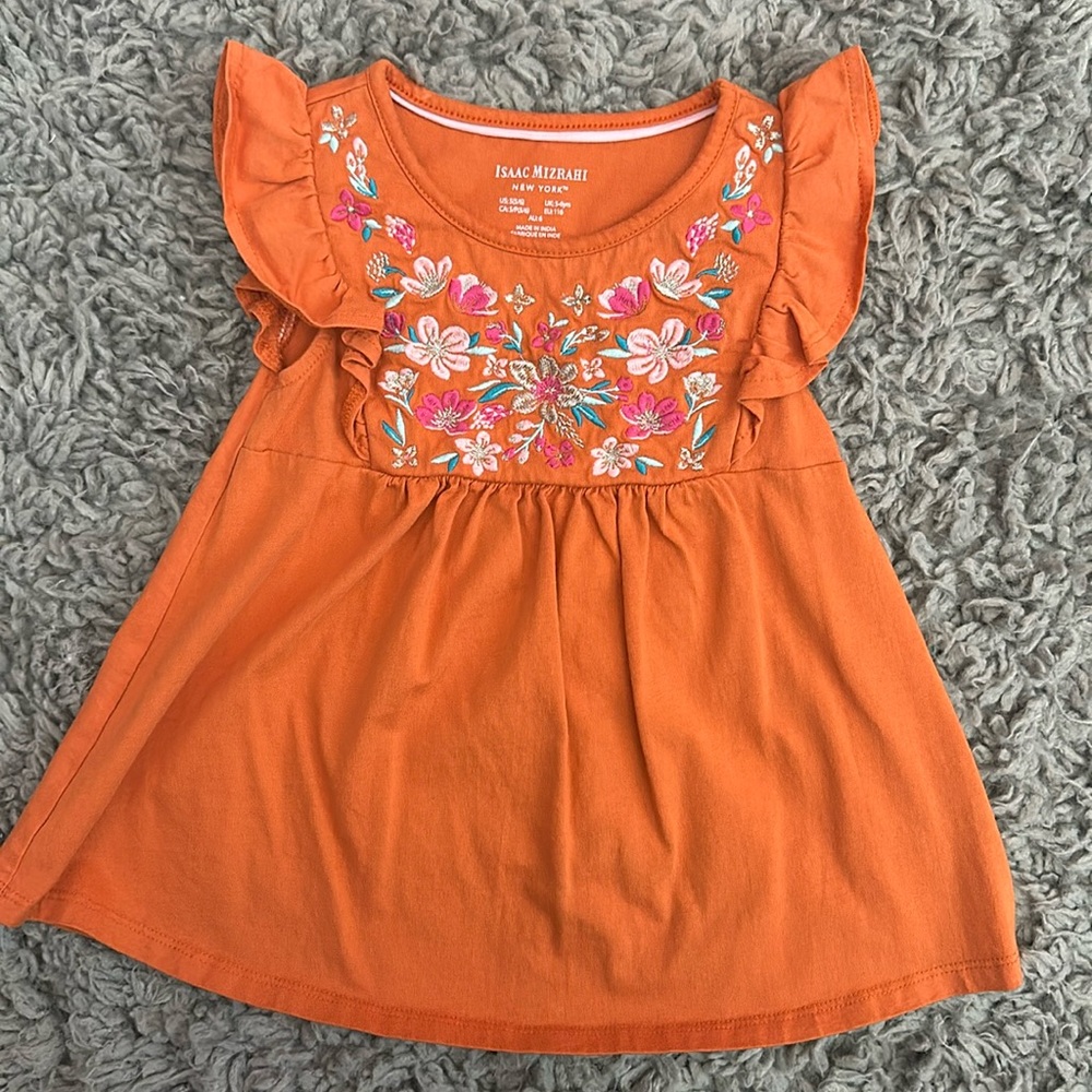 Isaac Mizrahi orange top size 6